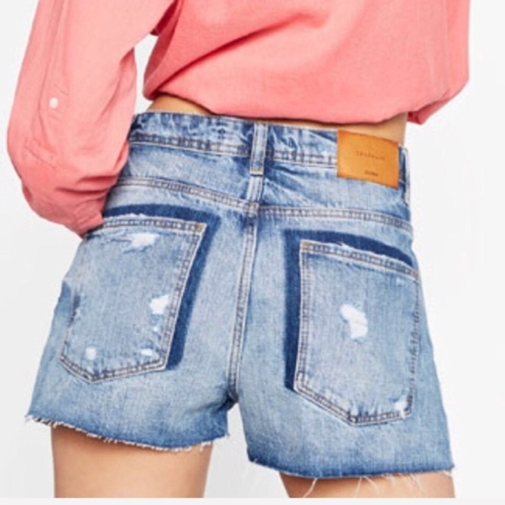 Zara Mid-Waist Destroyed Denim Shorts 2 - Picture 2 of 8